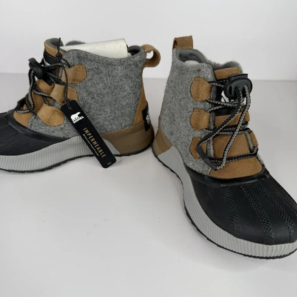 Sorel Snow Boots Kids Size 1 Gray Brown Waterproof Winter Ankle NY4563-224